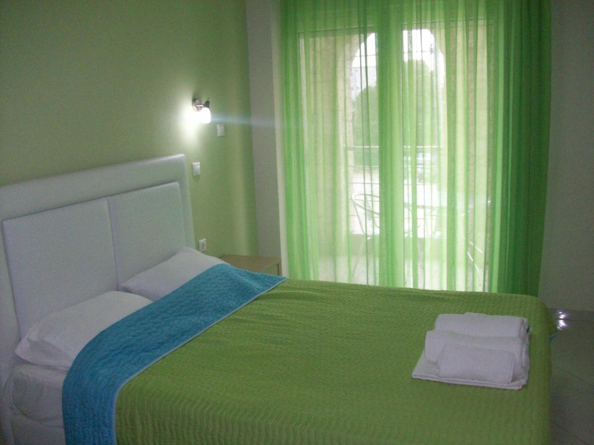 Mavridis Rooms 2 Nikíti Kültér fotó