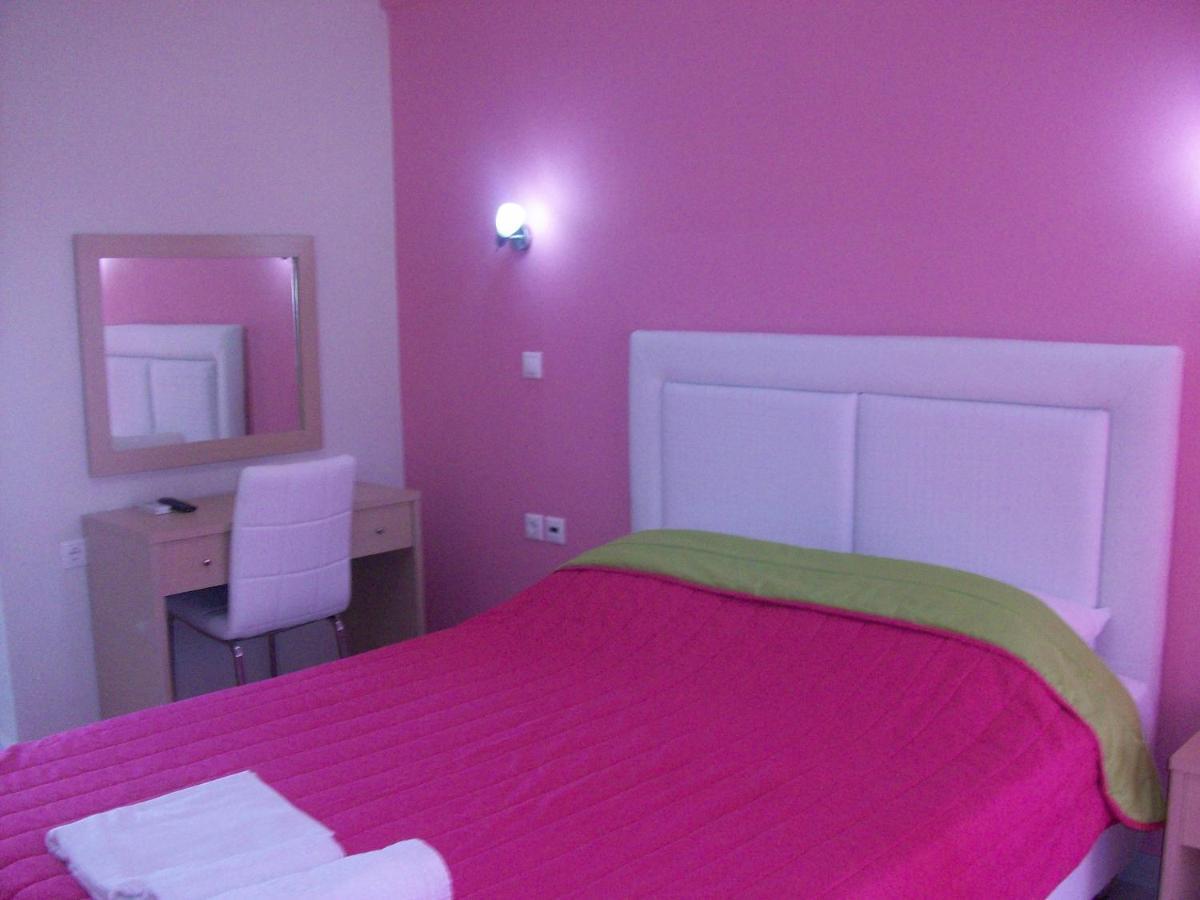 Mavridis Rooms 2 Nikíti Kültér fotó