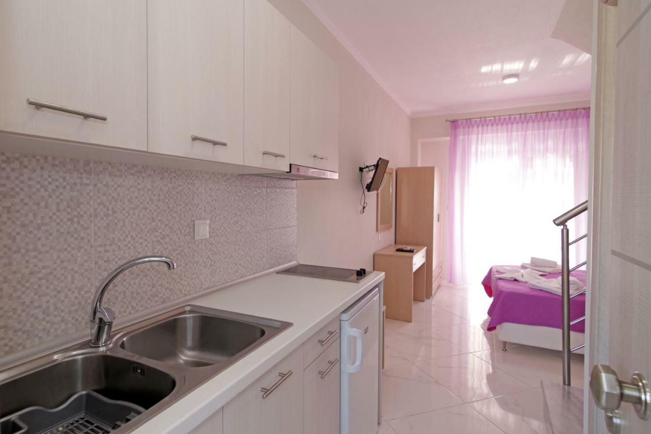 Mavridis Rooms 2 Nikíti Kültér fotó